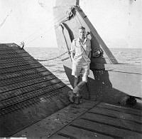 ALB844621c115.jpg