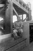 ALB2604117064.jpg
